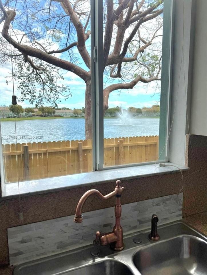 2525 Se 14th Ave #386 - Photo 2 of 16