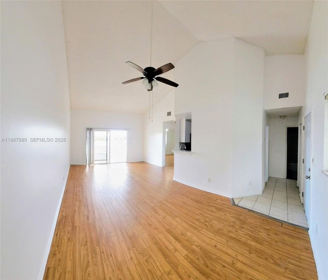 3445 Nw 44th St #204 - Photo 6 of 20