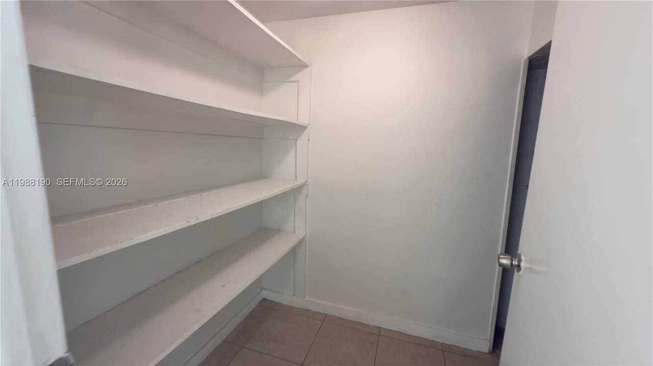 1411 Ne 155th Ter #1411 - Photo 5 of 22