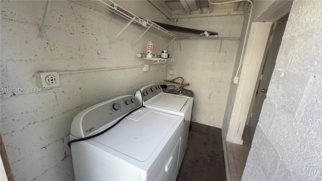 1411 Ne 155th Ter #1411 - Photo 7 of 22