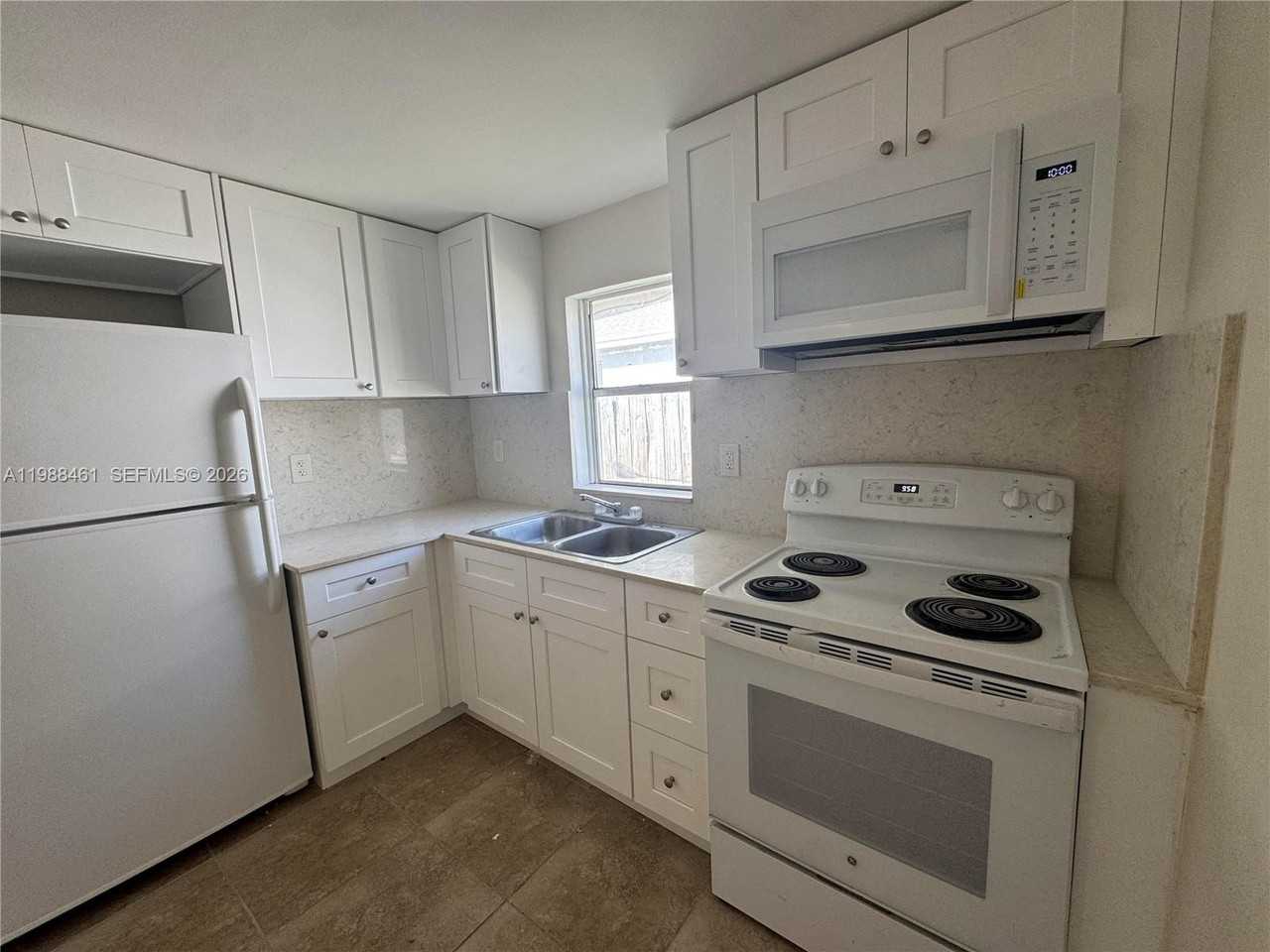 2240 Greene St #0 - Photo 3 of 10