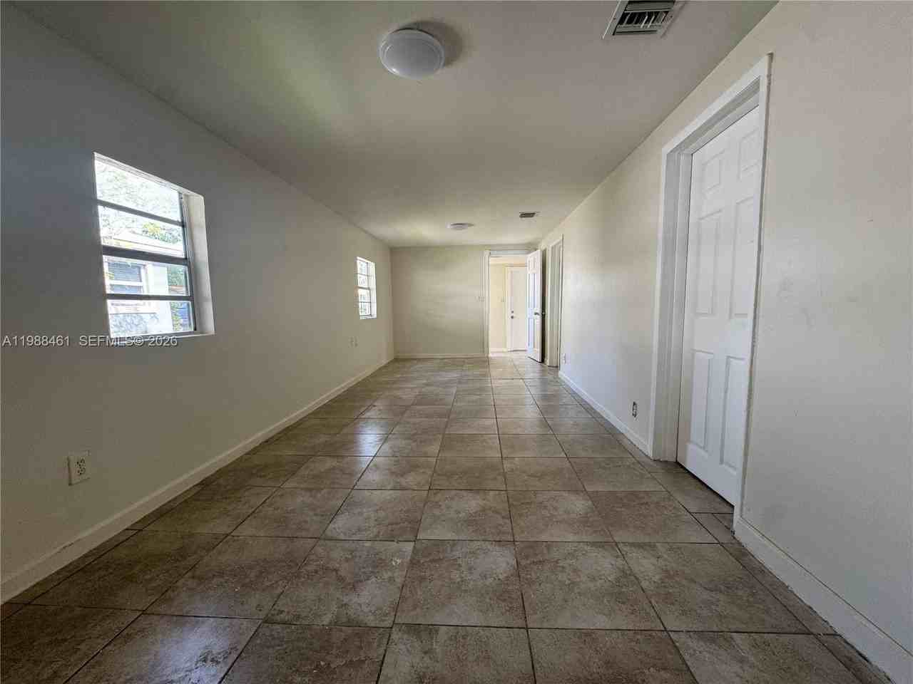 2240 Greene St #0 - Photo 4 of 10