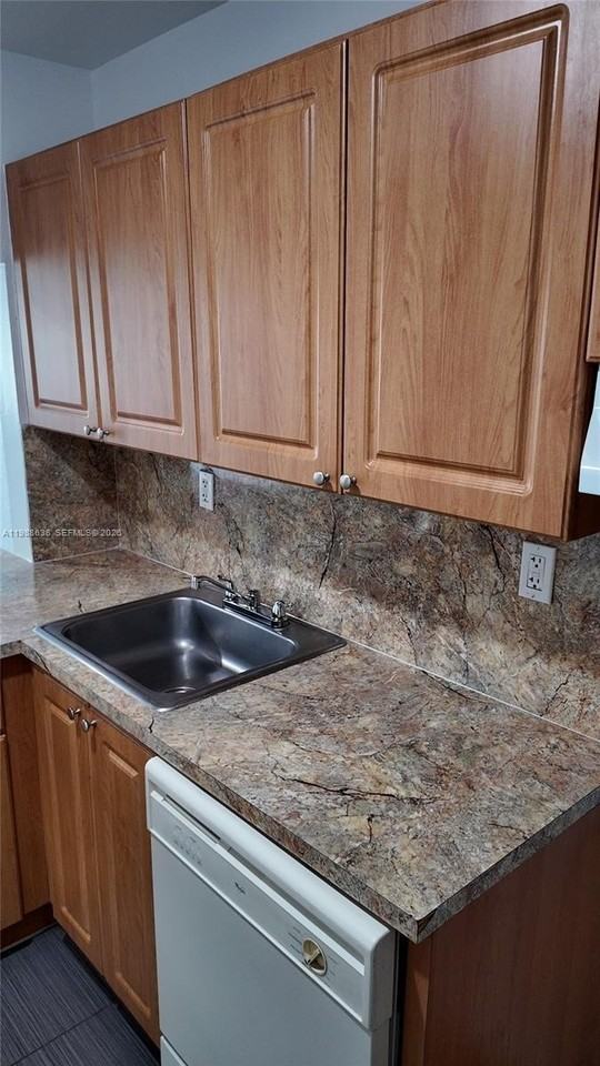 10820 Sw 200th Dr #354 - Photo 7 of 17