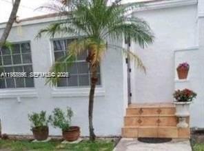 1023 Sw 12th Ct #A - Photo 2 of 16