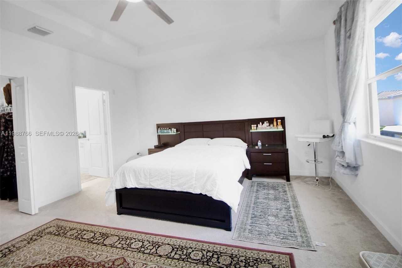 1382 Se 26th Rd - Photo 7 of 30