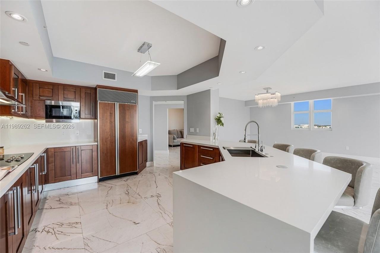 3301 Ne 183rd St #1601 - Photo 5 of 34