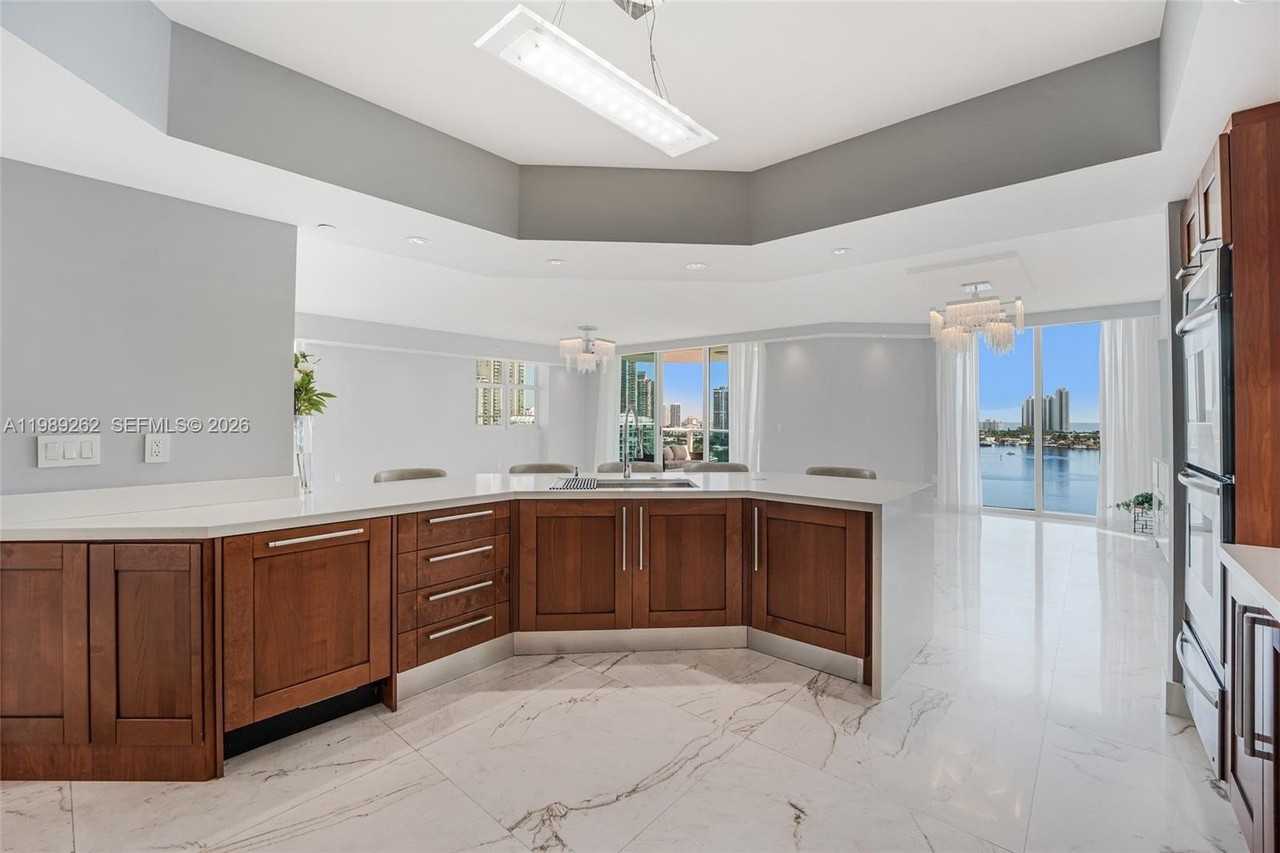 3301 Ne 183rd St #1601 - Photo 7 of 34