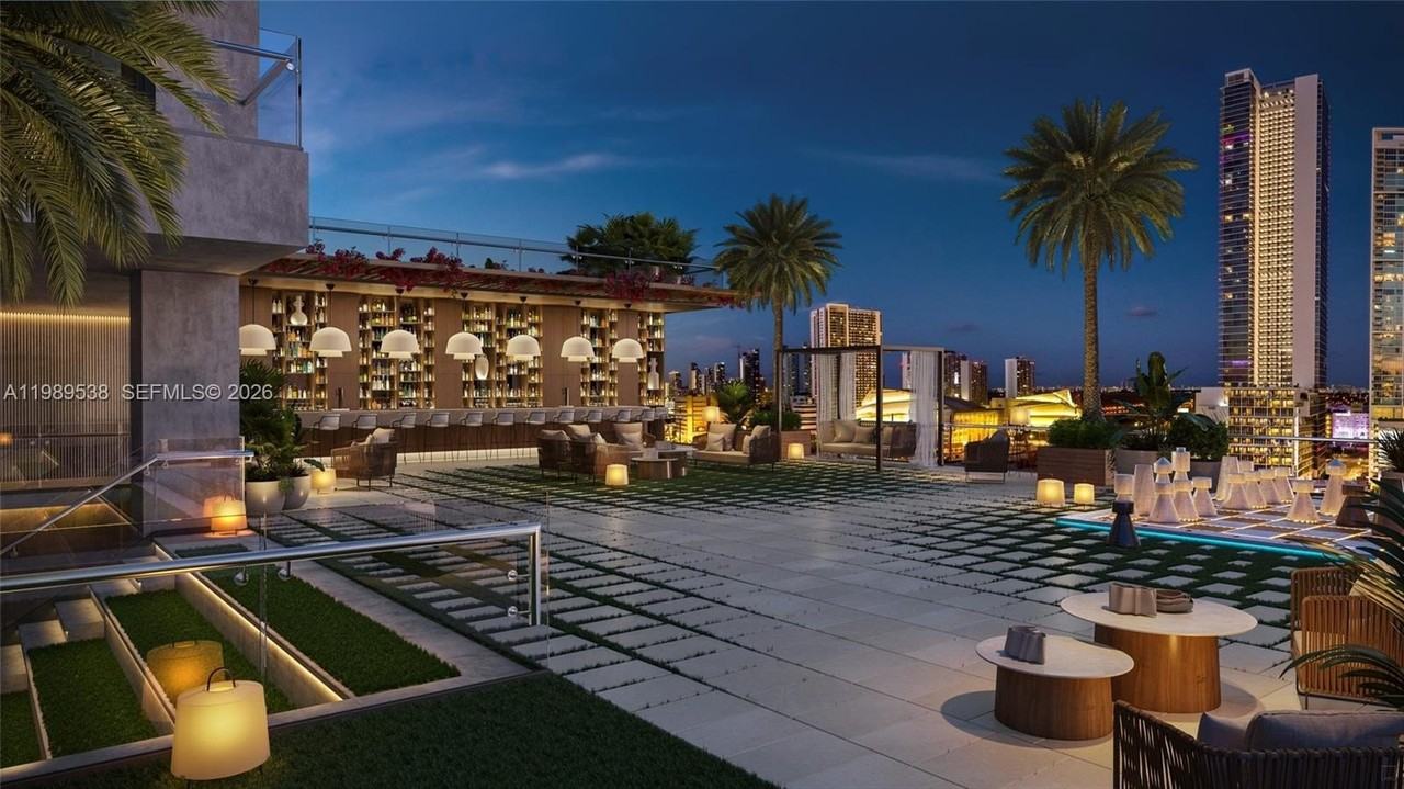 20 Ne 11th St #3608 - Photo 5 of 11