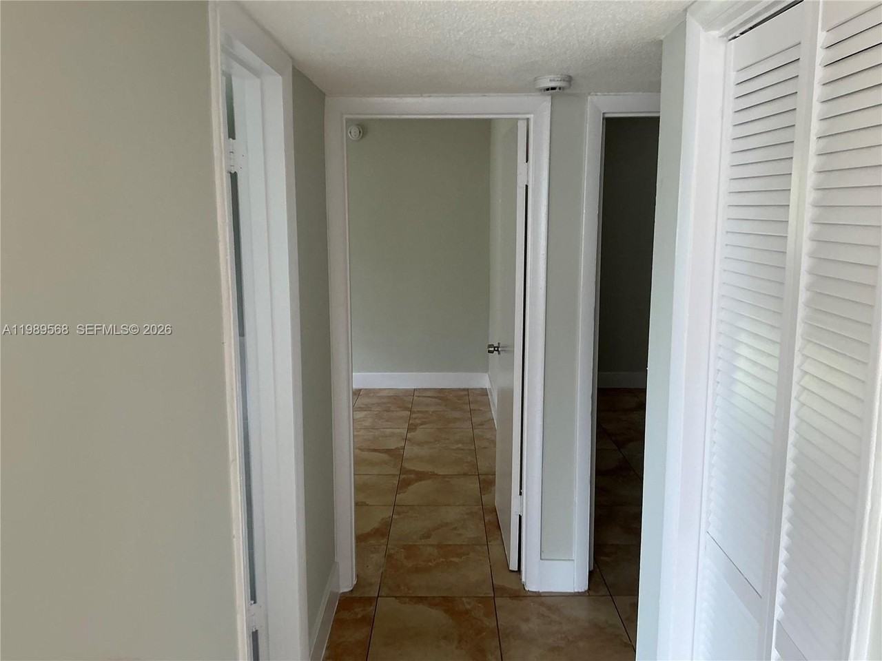 2079 Ne 167th St #5 - Photo 3 of 14