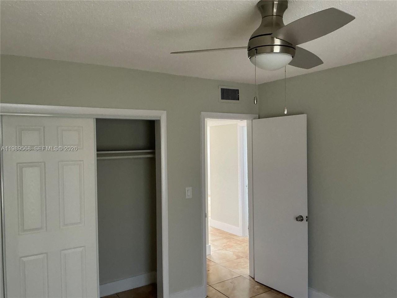 2079 Ne 167th St #5 - Photo 6 of 14