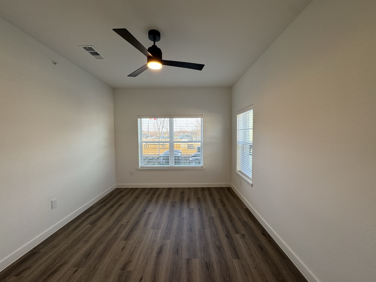 Saginaw Square Blvd #222 - Photo 3 of 5