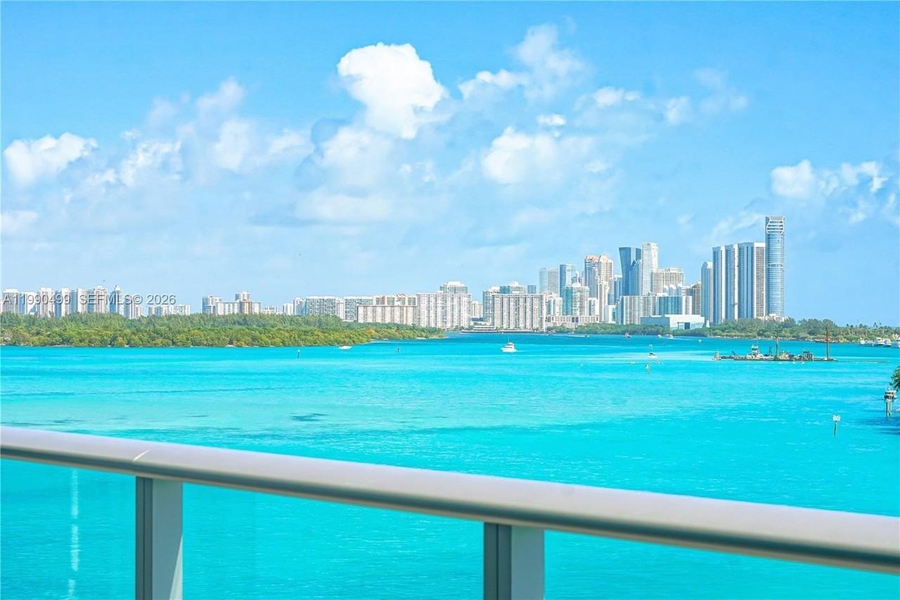 10201 E Bay Harbor Dr #601 - Photo 7 of 50