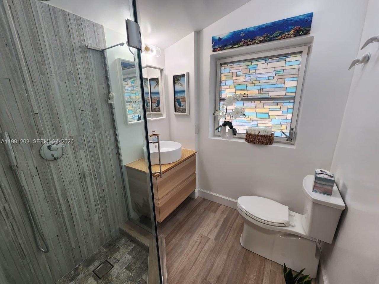 831 Plover Ave - Photo 4 of 18