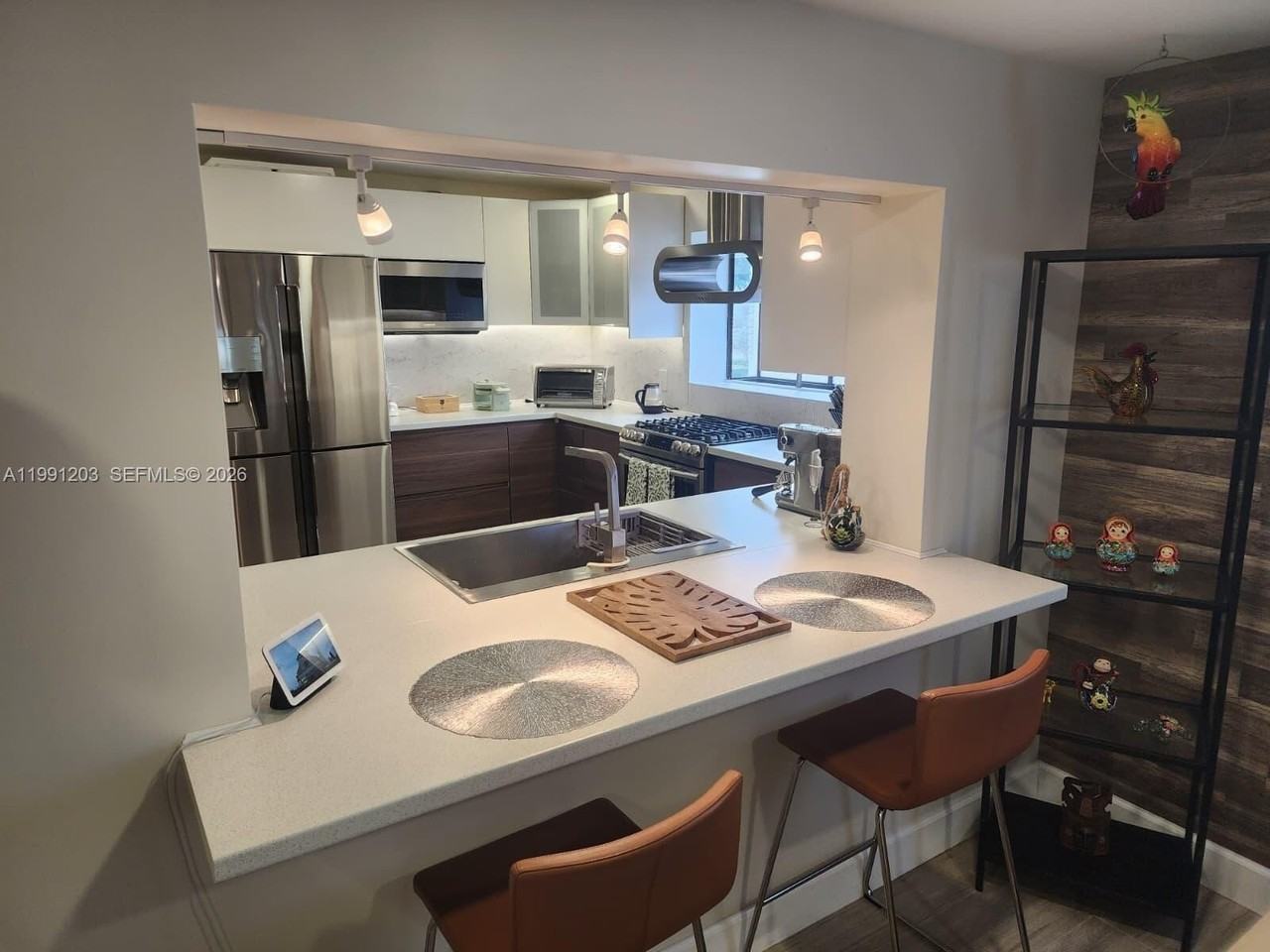 831 Plover Ave - Photo 7 of 18