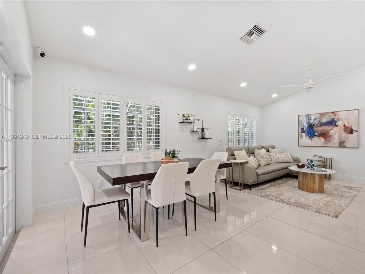 413 Cameron Dr #413 - Photo 5 of 26