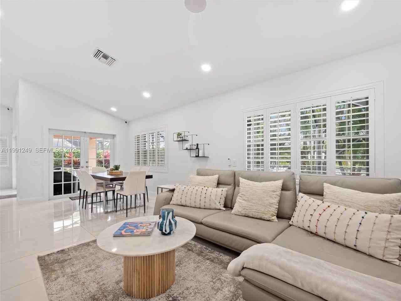 413 Cameron Dr #413 - Photo 7 of 26