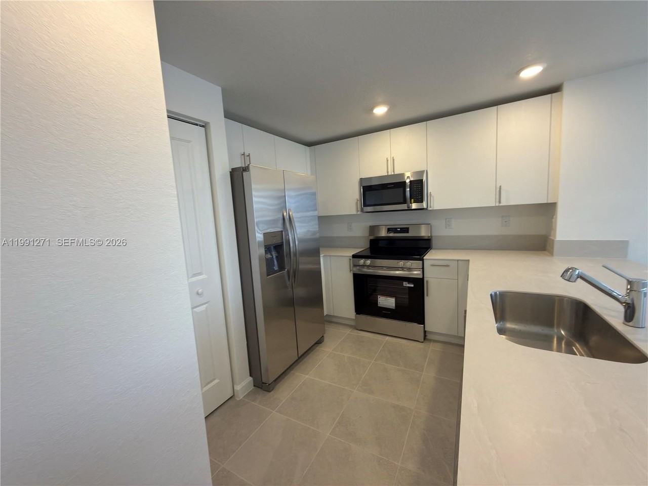 12426 Sw 248th St #1 - Photo 6 of 13
