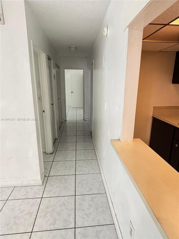 4270 Nw 79th Ave #2D - Photo 3 of 7