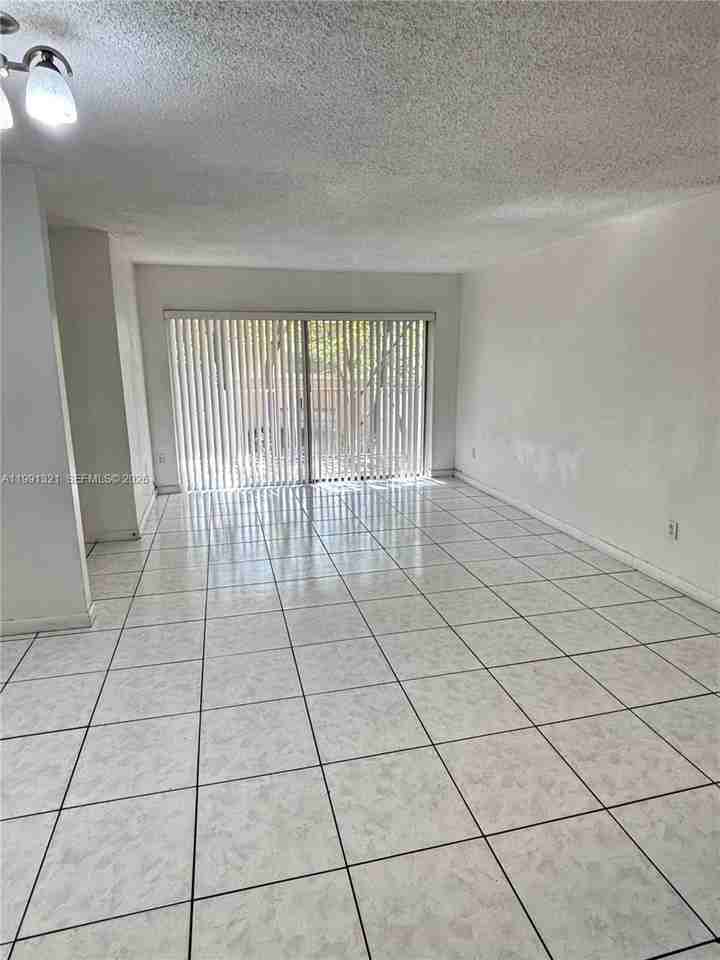 4270 Nw 79th Ave #2D - Photo 5 of 7