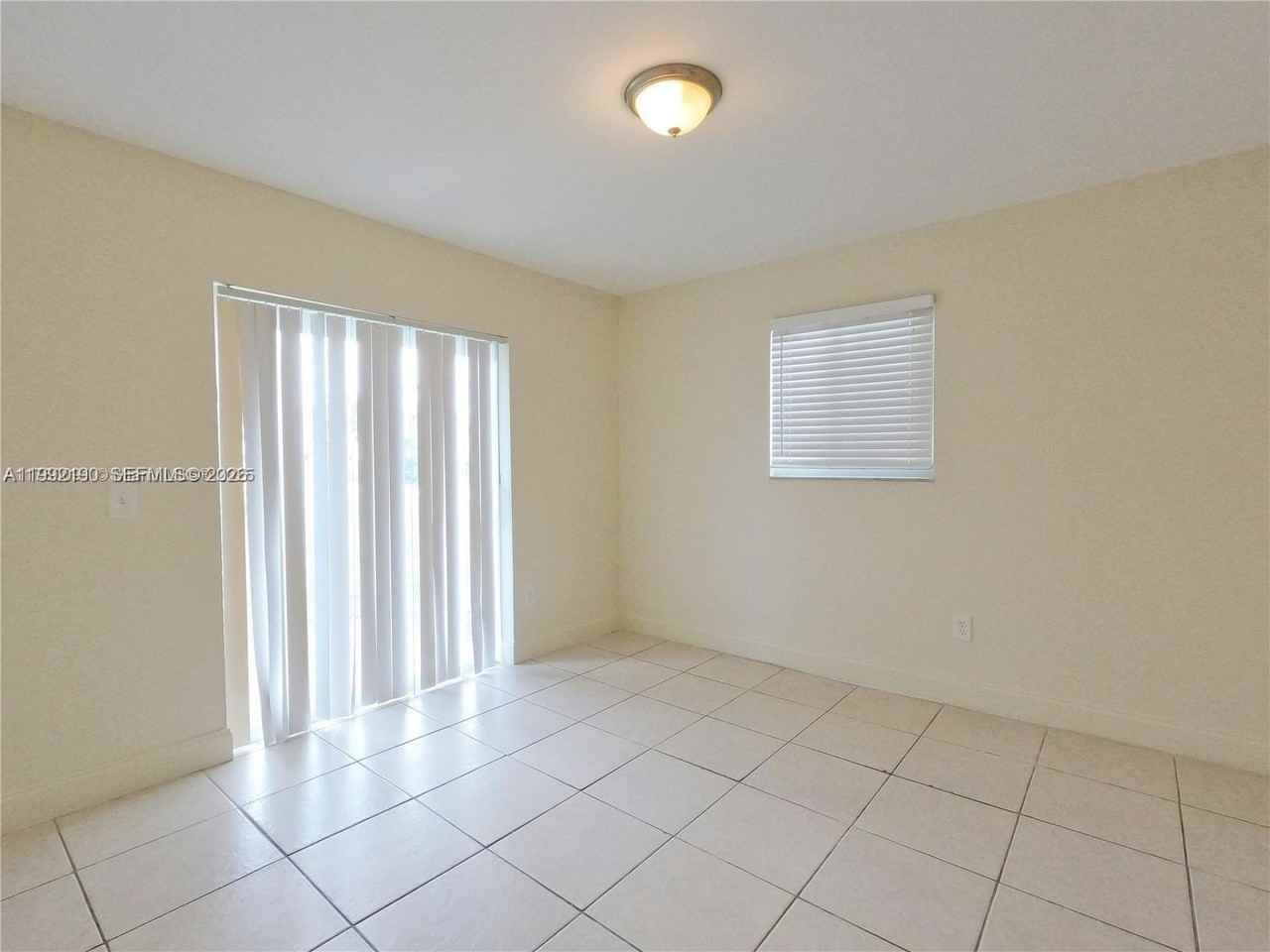 4946 Serafica Dr #18 - Photo 4 of 10