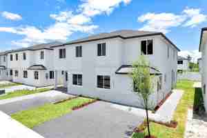 featured image of 22431 Sw 125th Ave #19B