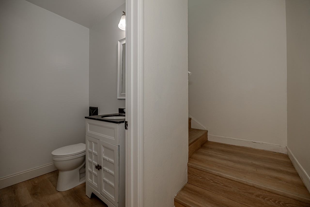 1103 Crescent Ln #1103 - Photo 3 of 7