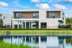 featured image of 16680 Botaniko Dr N #16680