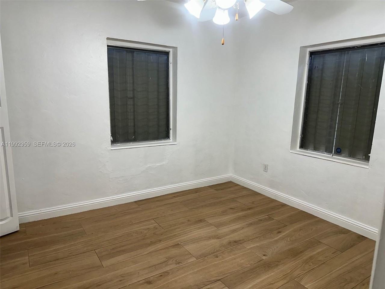 260 W 56th St - Photo 7 of 10