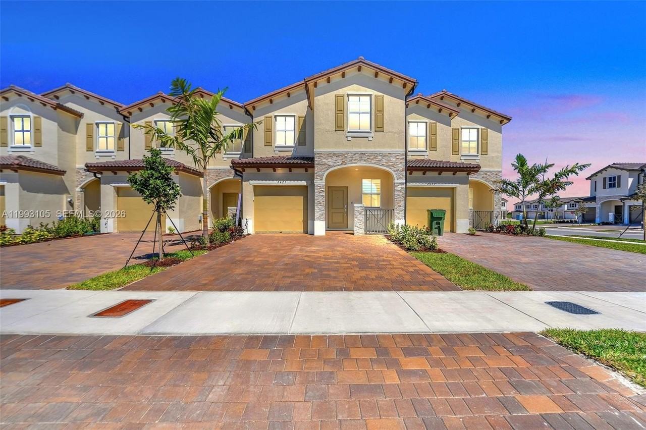 2425 Se 28th Dr #2425