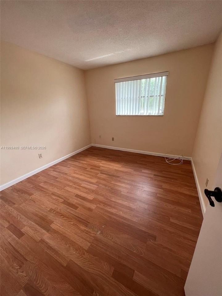 2605 Nw 47th Ter #103 - Photo 7 of 18