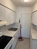 featured image of 11 Sw 52nd Ave #1B