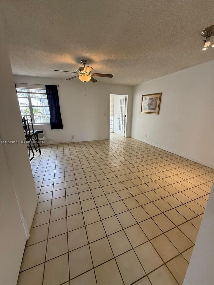 1333 E Hallandale Beach Blvd #223 - Photo 2 of 10