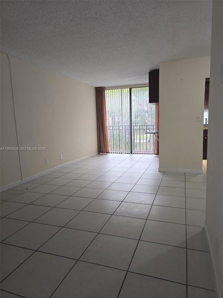 17021 N Bay Rd #225 - Photo 2 of 24