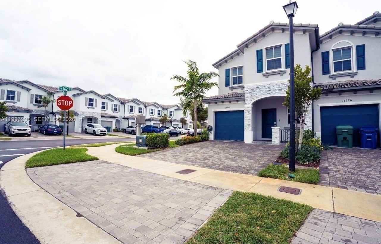 16222 Sw 290th Ter #16222 - Photo 4 of 38