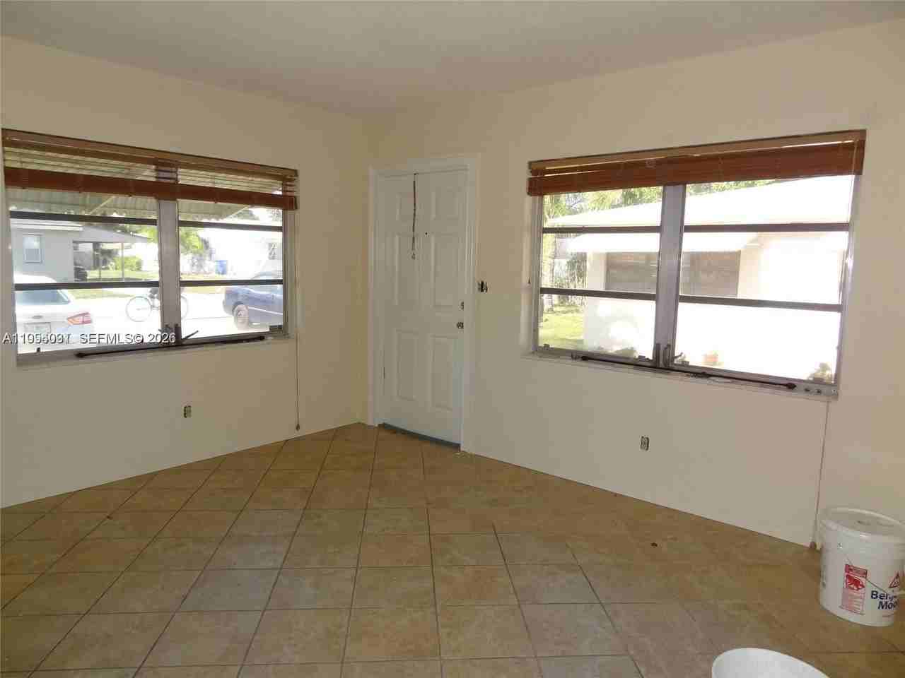 2212 Johnson St #2212 - Photo 3 of 8