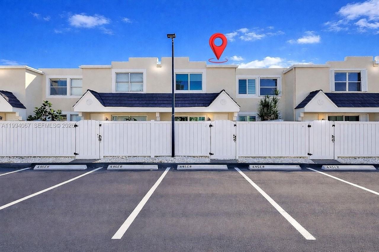 6840 Sw 45th Ln #5 - Photo 2 of 34