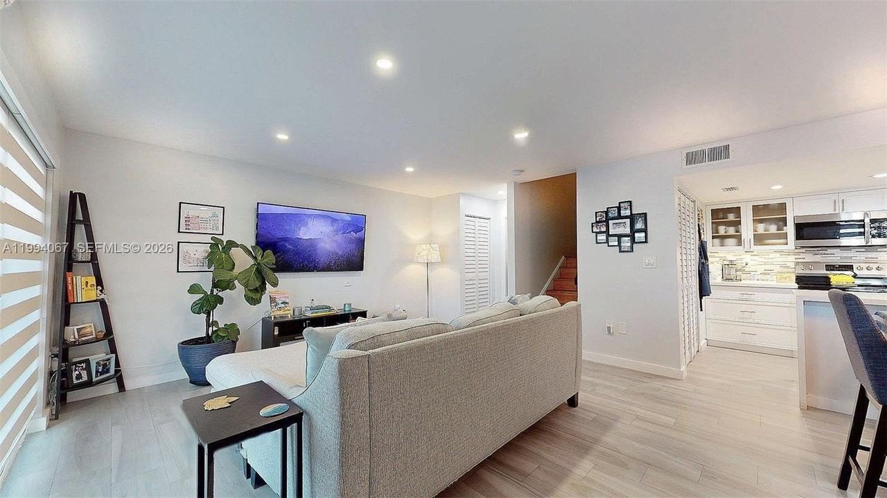 6840 Sw 45th Ln #5 - Photo 6 of 34