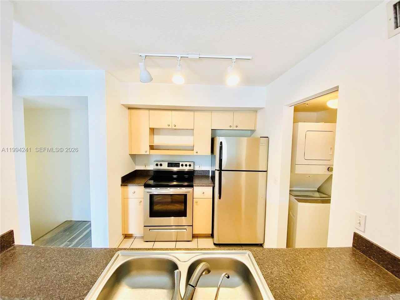 4200 San Marino Blvd #205 - Photo 5 of 15