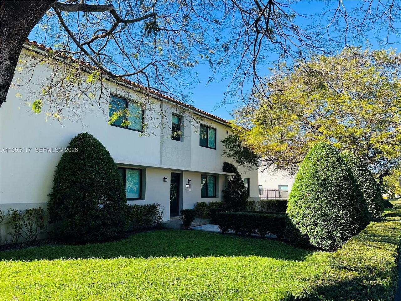 1440 S Le Jeune Rd #4 - Photo 4 of 12