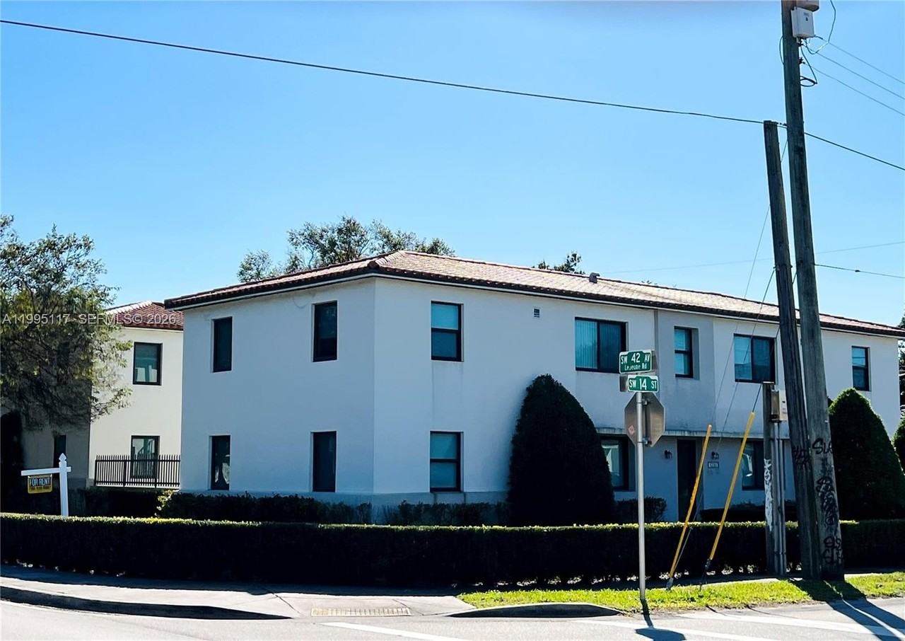 1440 S Le Jeune Rd #4 - Photo 6 of 12