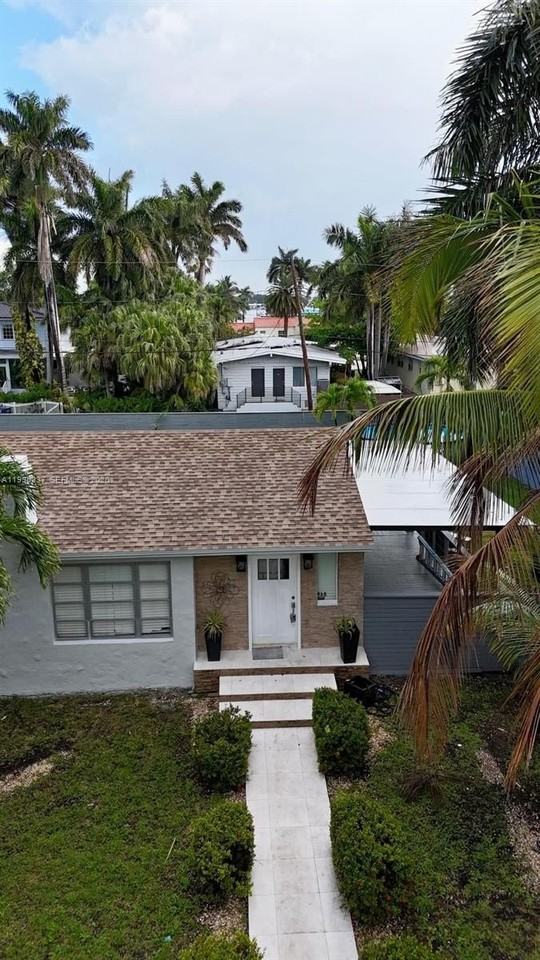 715 Hollywood Blvd - Photo 2 of 28