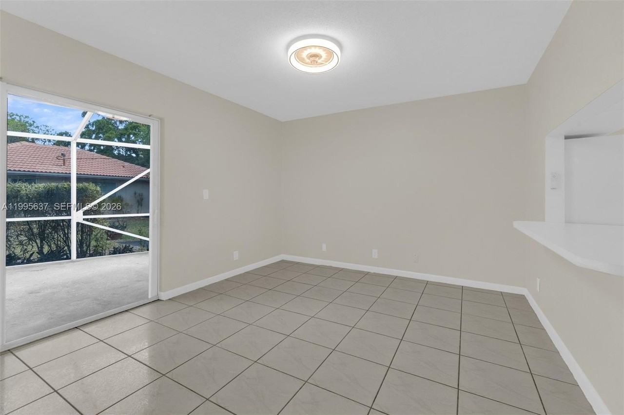 3504 Nw 85th Ave #B - Photo 4 of 45