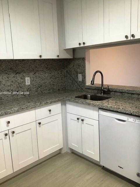 7910 Camino Real #N412 - Photo 2 of 31