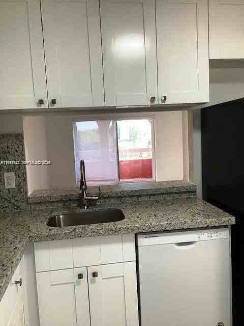 7910 Camino Real #N412 - Photo 4 of 31