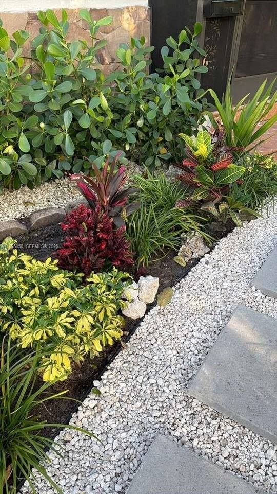 11201 Ne 10th Ave #11201 - Photo 5 of 9