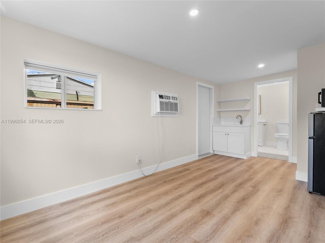 7401 Sw 38th St #A - Photo 2 of 10