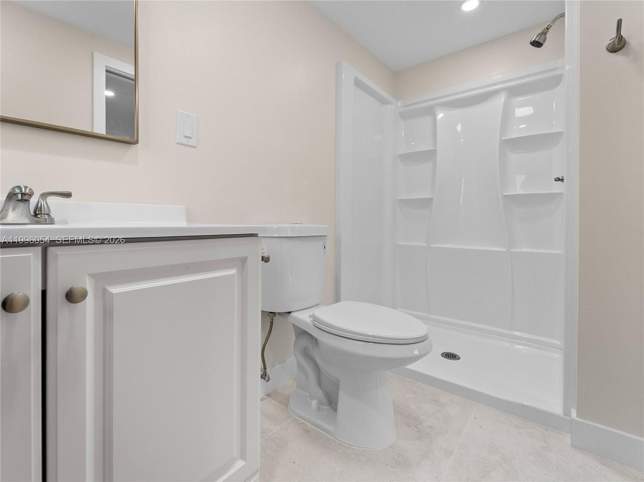 7401 Sw 38th St #A - Photo 6 of 10