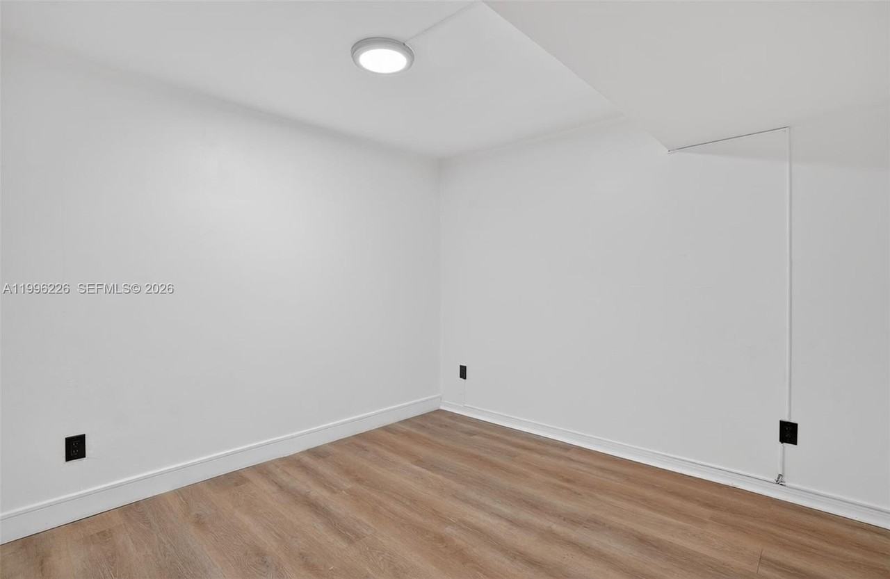 10240 Collins Ave #206 - Photo 7 of 11