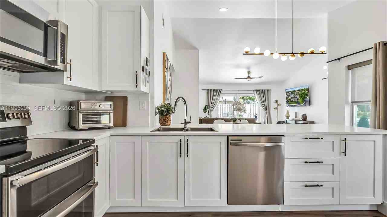 651 Shiloh Ter #651 - Photo 4 of 47