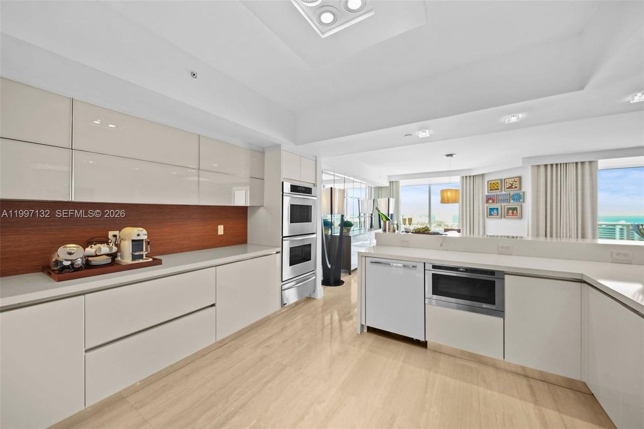 3301 Ne 183rd St #2606 - Photo 3 of 46